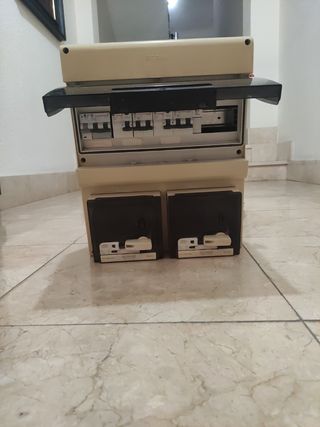 cuadro eléctrico auxiliar de obra .