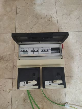 cuadro eléctrico auxiliar de obra .