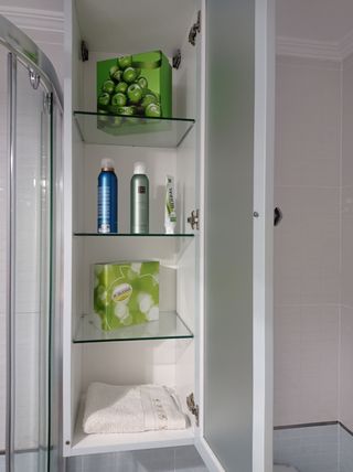 Armario de baño 