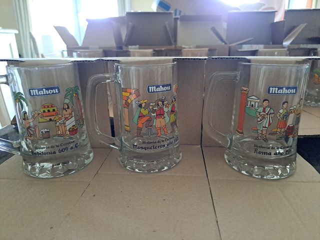 JARRAS DE CERVEZA ¡MAHOU!