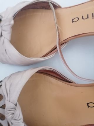zapatos de piel, Doralatina