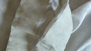 Cortinas Florales Blancas de Raso