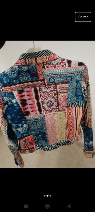 chaqueta marca Desigual