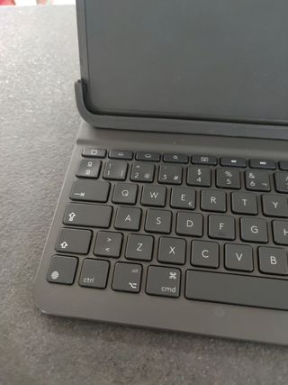 Funda con teclado Logitech 