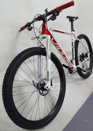 bicicleta de montaña carbono Berria bravo 29