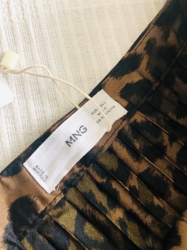 Falda plisada animal print