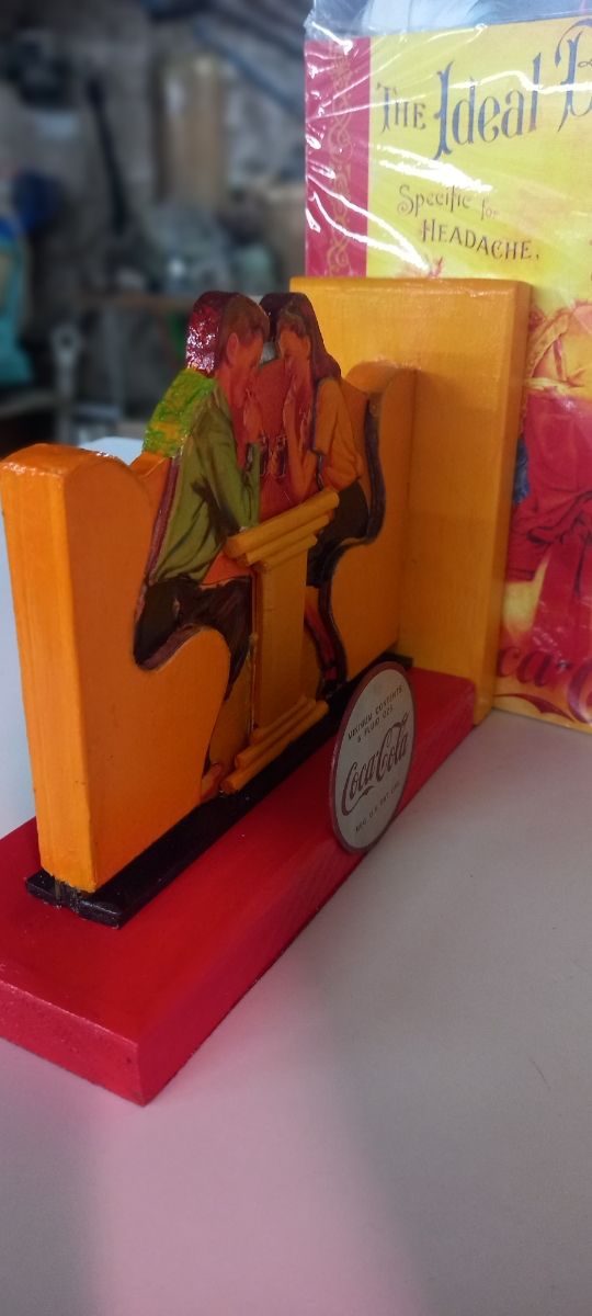 COCA-COLA SUJETADOR PARA LIBROS