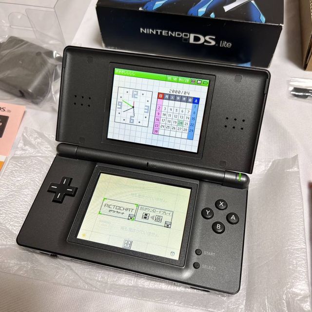 Nintendo DS Lite Dialga Palkia Centro Pokemon JP