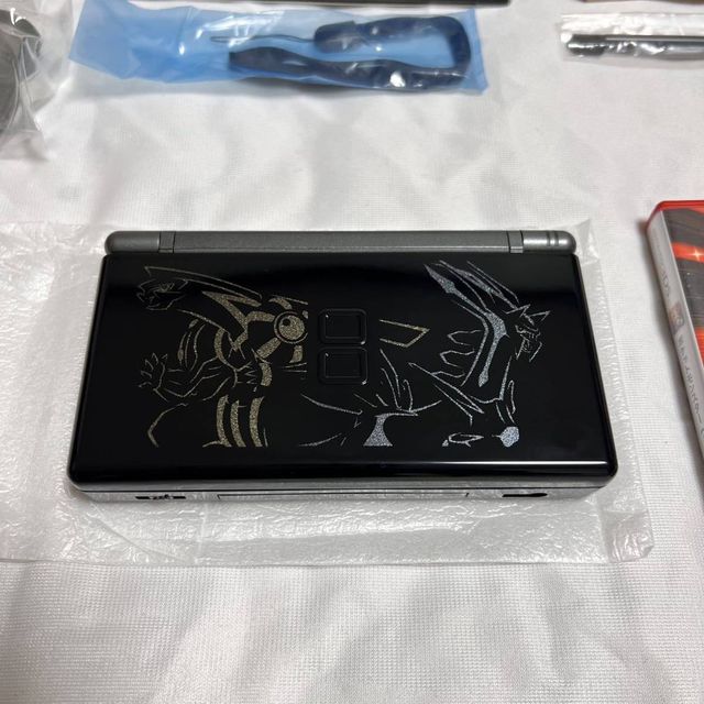 Nintendo DS Lite Dialga Palkia Centro Pokemon JP