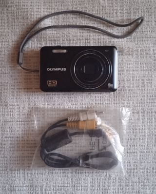 Cámara de fotos digital y videocámara HD OLYMPUS