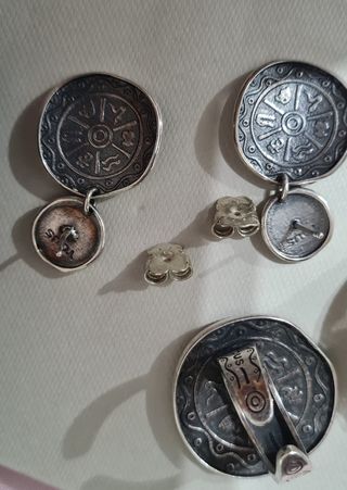 Conjunto pendientes y anillo, Tous Azteca.