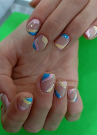 Uñas de Castro Urdiales