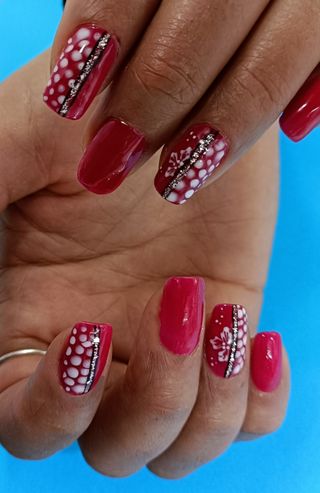 Uñas de Castro Urdiales