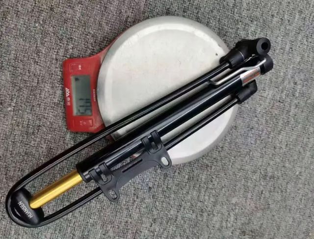 Mini Pompa per tutti i tipi di gomma