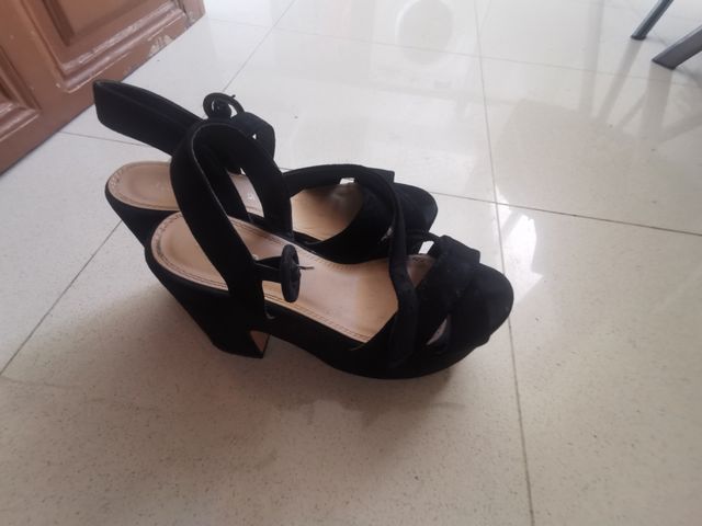 tacones negros 37