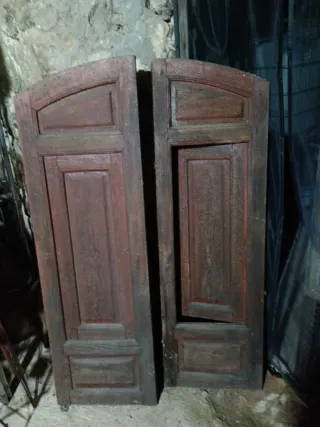 ventana rústica con su patina