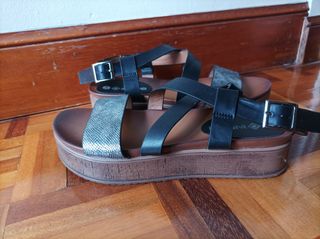 Sandalia negras de inside