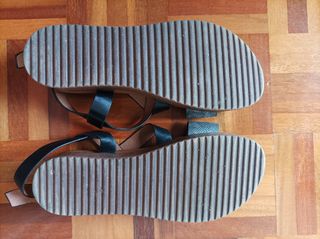 Sandalia negras de inside