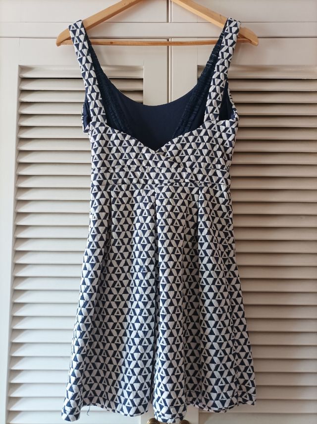 Vestido de tirantes de stradivarius