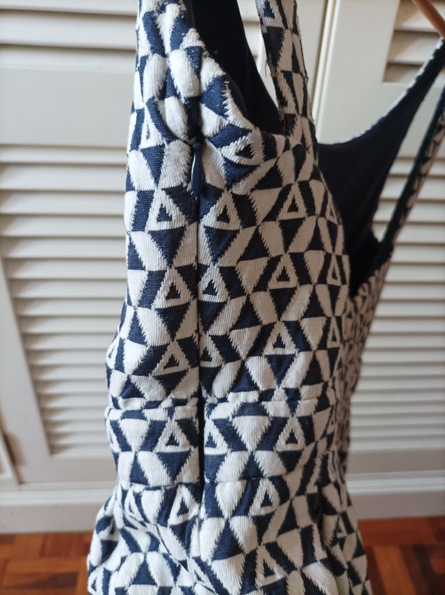 Vestido de tirantes de stradivarius