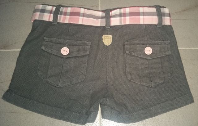 PANTALÓN CORTO NIÑA TALLA 4 DE TRASLUZ