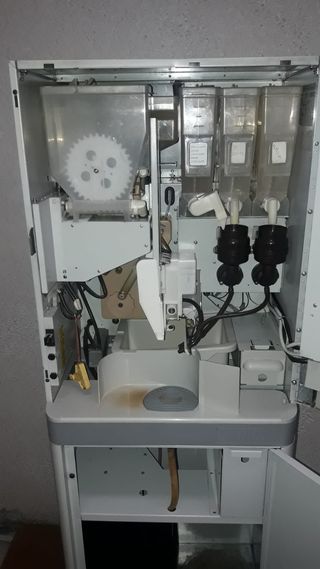 VENDING MAQUINA DE CAFE AUTOMATICA