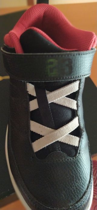 Nike Jordán max aura 3