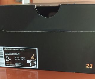 Nike Jordán max aura 3