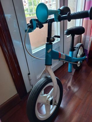 Bici sin pedales y con freno