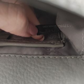 Bolso Michael Kors gris