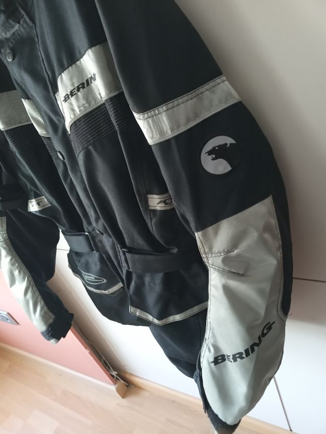 Chaqueta para moto talla S con protecciones 