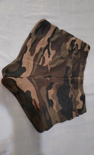 Pantalón corto militar chandal