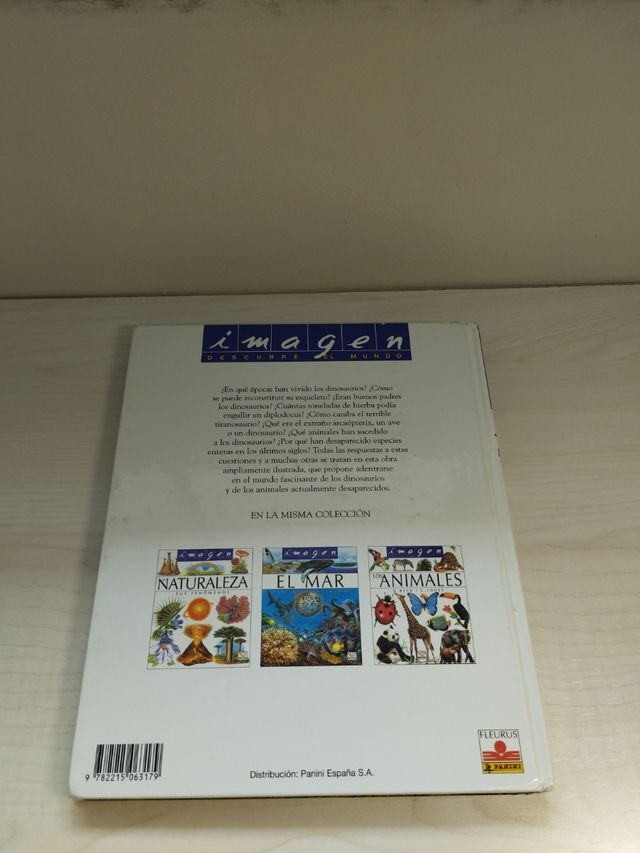 Libro Dinosaurios y Animales desaparecidos