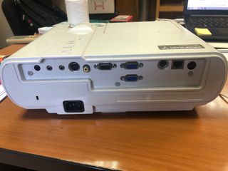 Proyector Mitsubishi xd221u-st