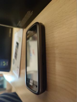 NOKIA 5230 NAVI GRIS + PROTECTOR PANTALLA + FUNDA