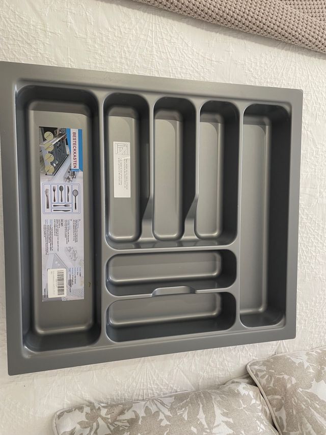 Caja para los cajones para los cubiertos