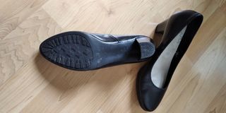 Zapatos de tacón negros