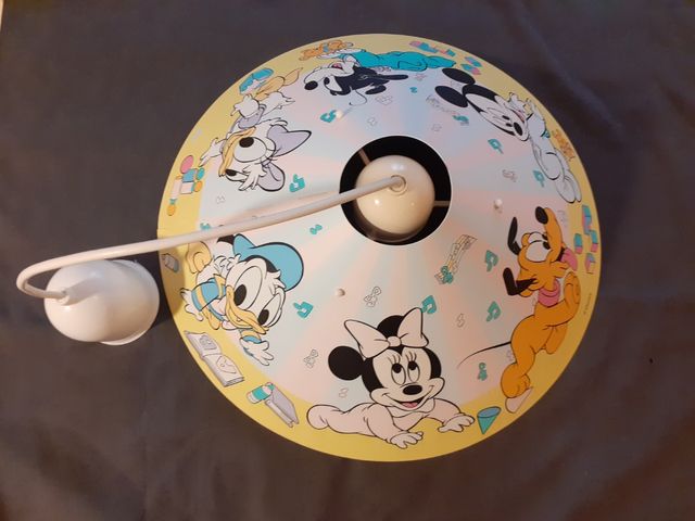 Lampara infantil de techo.