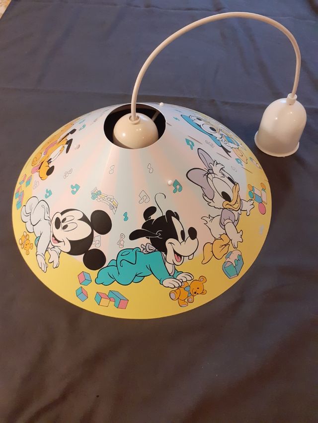 Lampara infantil de techo.