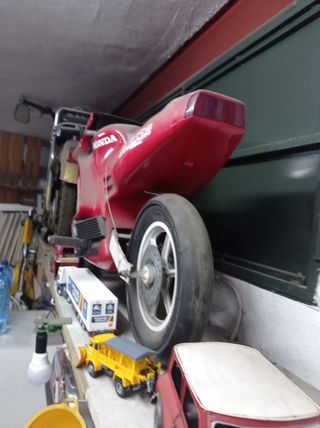 vendo moto injusa honda cbr600