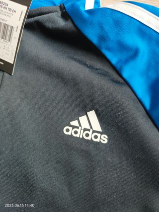 Chaqueta NUEVA Adidas 14 15 16 años 