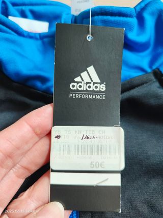 Chaqueta NUEVA Adidas 14 15 16 años 