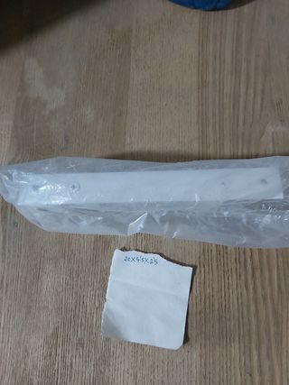 Tirador para puerta de aluminio