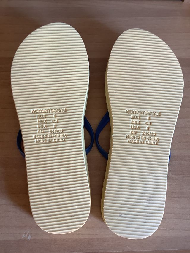 Chinelos Snoopy Secret para mulher.