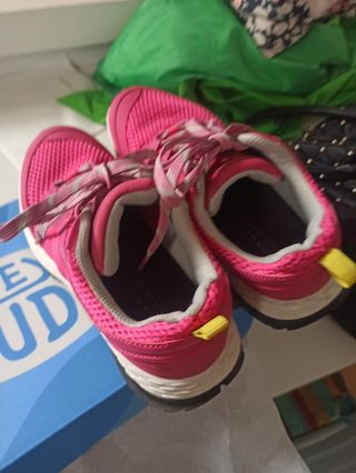 zapatillas  Hey dude Wendy fucsia 37