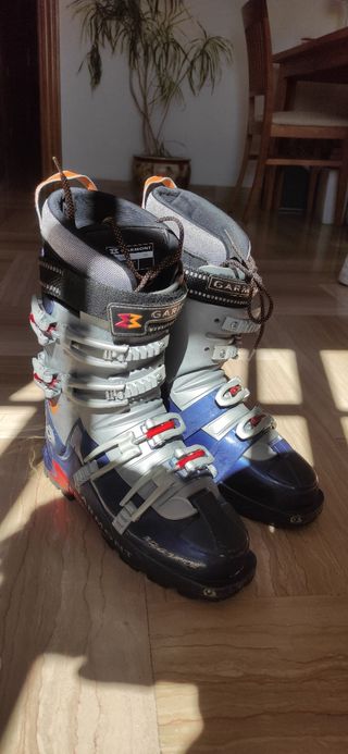 Botas esqui de travesía Garmont Megaride 