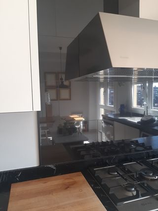 Baldosas SUPER NEGRO.