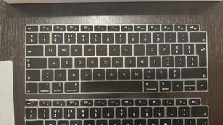 Protector teclado macbook air A2337