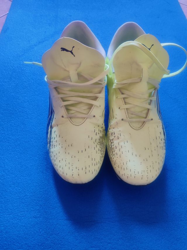 scarpe da calcio Puma ,numero 45 originali.