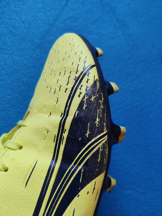 scarpe da calcio Puma ,numero 45 originali.